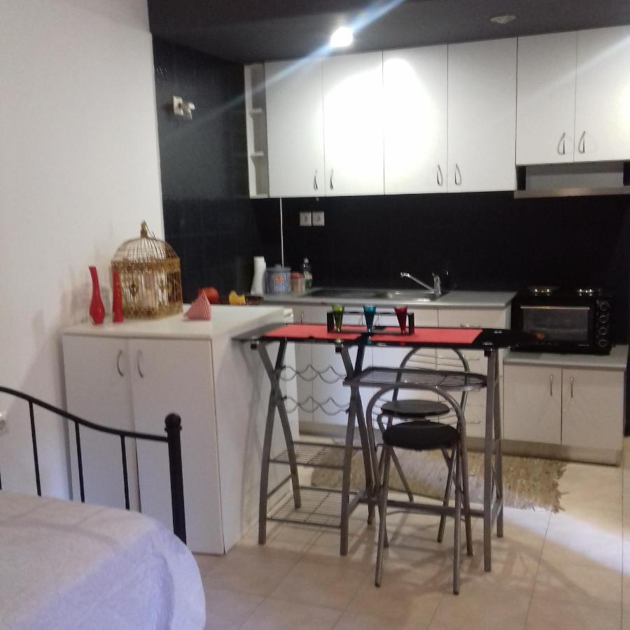 Quiet Studio Near To The Airport 1 伊拉克利翁 外观 照片