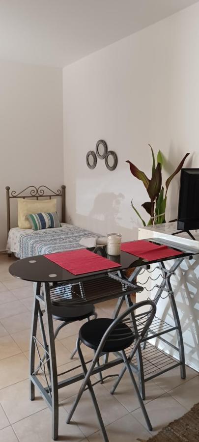 Quiet Studio Near To The Airport 1 伊拉克利翁 外观 照片